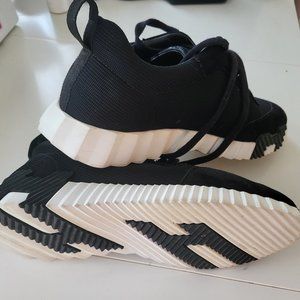 BLACK HERMES